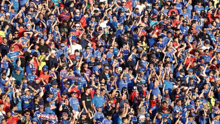Universidad de Chile aplicó derecho de admisión a 44 hinchas por infracciones en partidos contra Everton y Limache