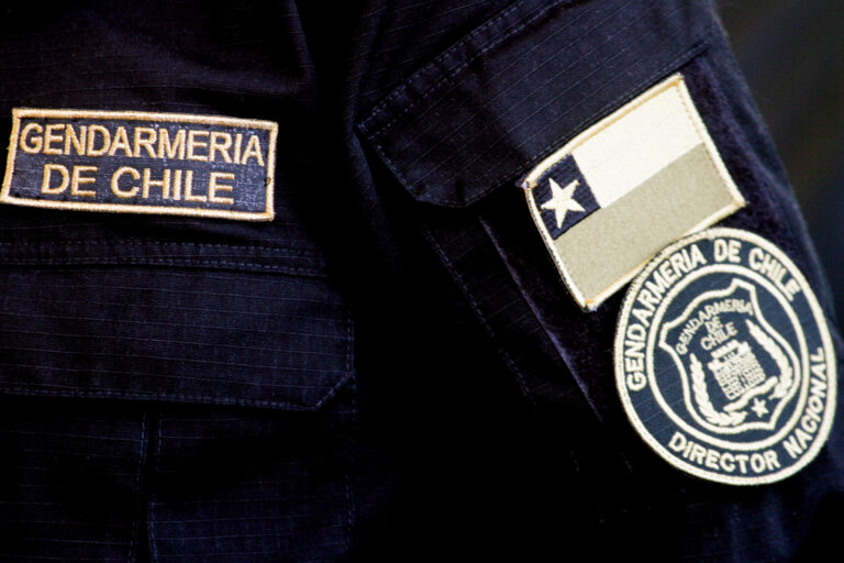 Prisión preventiva para 11 gendarmes acusados de formar una red de tráfico de drogas en cárcel de Alto Hospicio