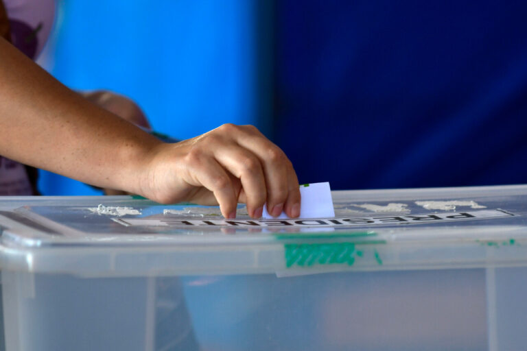 UDI propone duplicar las firmas necesarias para inscribir candidaturas presidenciales independientes