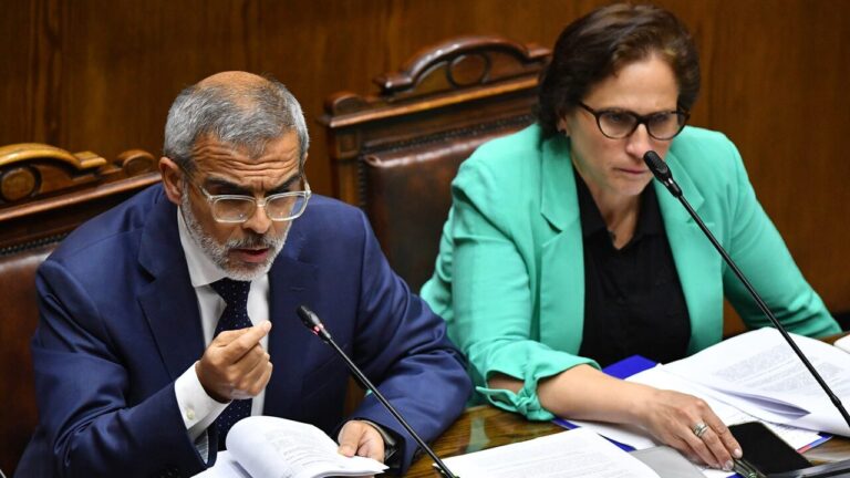 Proyecto de ley sobre seguridad municipal pasa a tercer trámite: Senado respaldó test de drogas para alcaldes