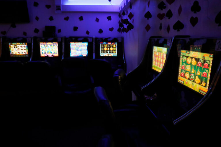 SII se querella contra 12 ciudadanos chinos que operaban casinos clandestinos y evadían impuestos