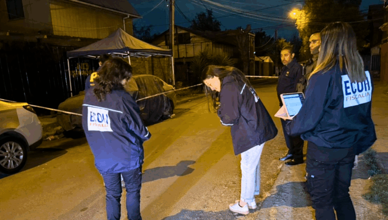 Hombre de 50 años muere baleado a las afueras de su negocio en Conchalí