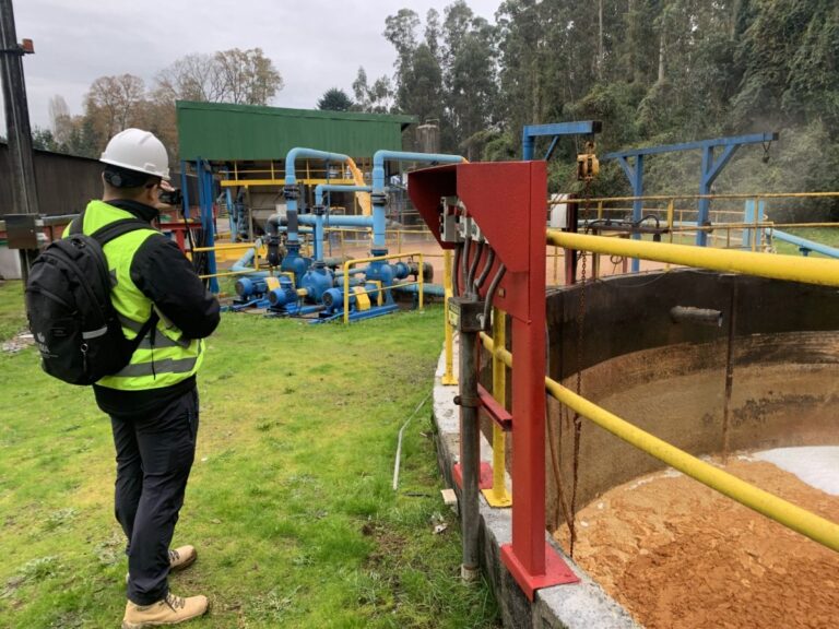 Superintendencia del Medio Ambiente formula cargos contra Prolesur por descarga de residuos en el río Calle Calle