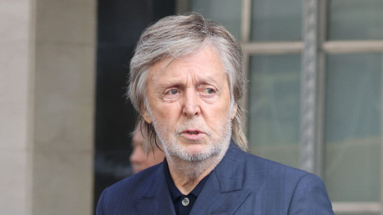 Paul McCartney envió excremento de bebé a periodista tras falsa crítica de Wings, revela nuevo libro