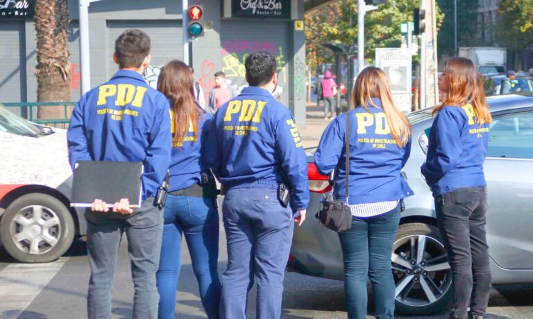 Seis funcionarios de la PDI detenidos en Puente Alto: Serán formalizados por contrabando y tráfico de drogas