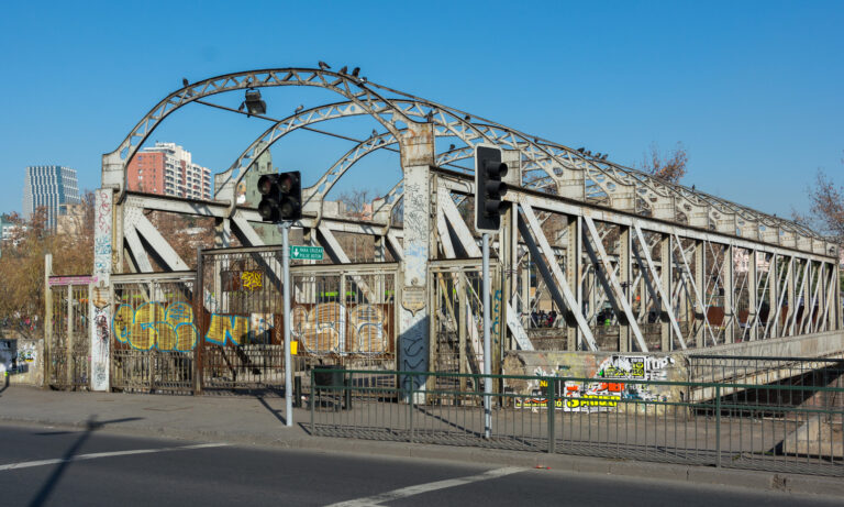 La millonaria inversión para restaurar el Puente Los Carros en Santiago: Se ocuparán casi $900 millones