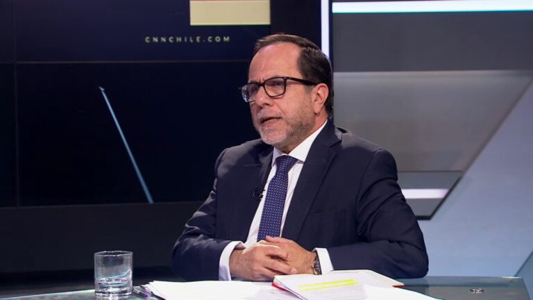 Presidente del Colegio de Abogados afirma que Corte Suprema debe abrir cuaderno de remoción contra ministro Simpertigue