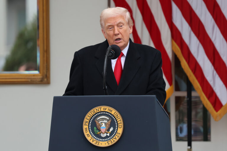 Polémico salón de baile en la Casa Blanca: Donald Trump presiona a su arquitecto para que sea aún más grande