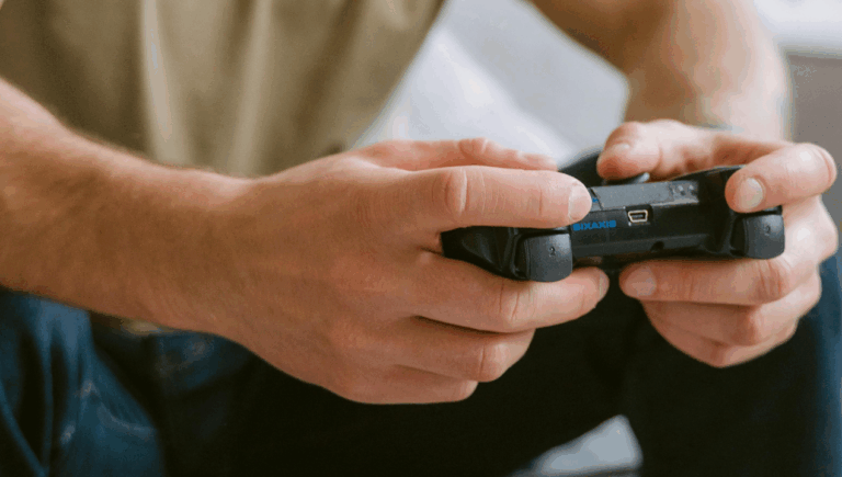 Mercado gamer crece a U$219 mil millones: La crisis del modelo AAA y el ascenso de juegos impulsados por usuarios