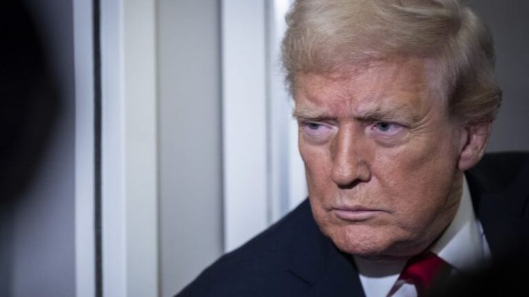 El llamado de Donald Trump: “Consideren el espacio aéreo sobre y alrededor de Venezuela cerrado en su totalidad”