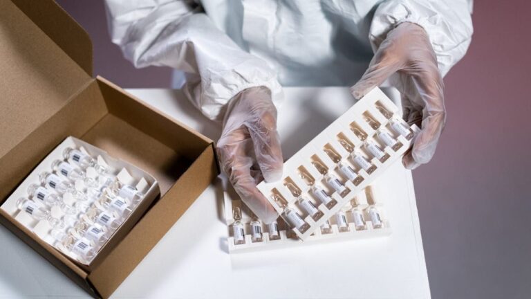 ISP emite alerta por retiro de medicamento Mivacron: Ampollas podrían tener trozos de vidrio en su interior