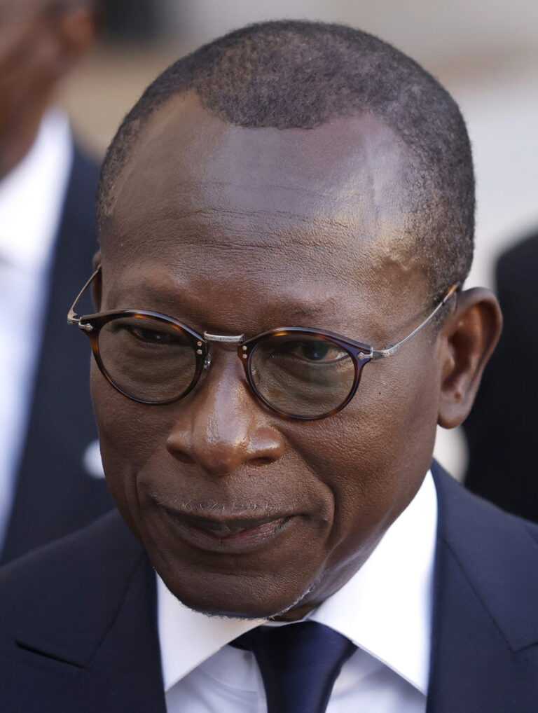 El Gobierno de Benín anuncia que ha fracasado el intento de golpe de Estado