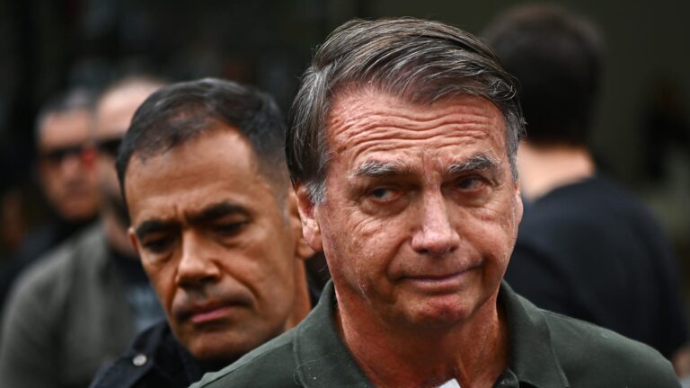 Brasil: Informan que Jair Bolsonaro superó con éxito la operación por un hernia