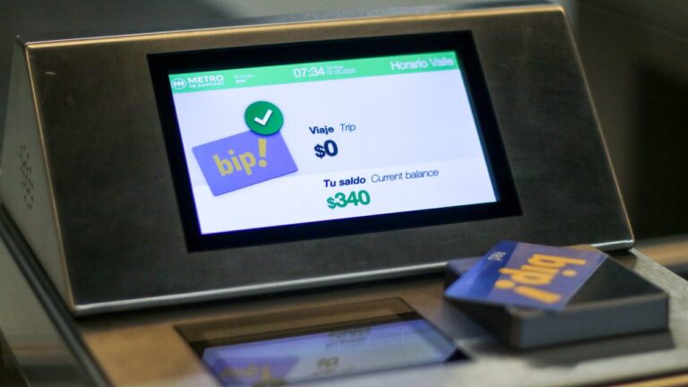 Segunda vuelta presidencial: Autoridades informan que transporte público está funcionando con normalidad