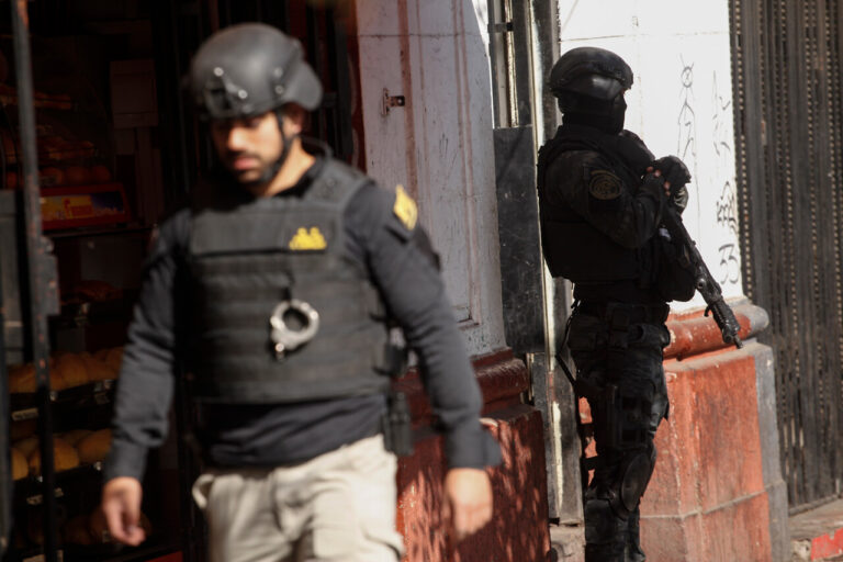 Revelan denuncia de exmilitares chinos contra su propio jefe por esclavitud laboral en la Región de Los Lagos