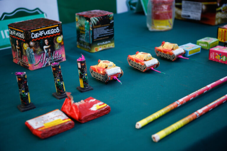 Para prevenir quemaduras: Coaniquem llama a no comprar ni usar pirotecnia