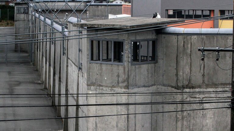 Contraloría lanza consolidados de auditorías: Detectó falencias en seguridad pública, cárceles y gestión de drogas