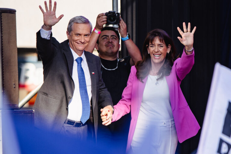 Segunda vuelta presidencial: con el 57,44% de las mesas escrutadas, José Antonio Kast es el nuevo Presidente de Chile