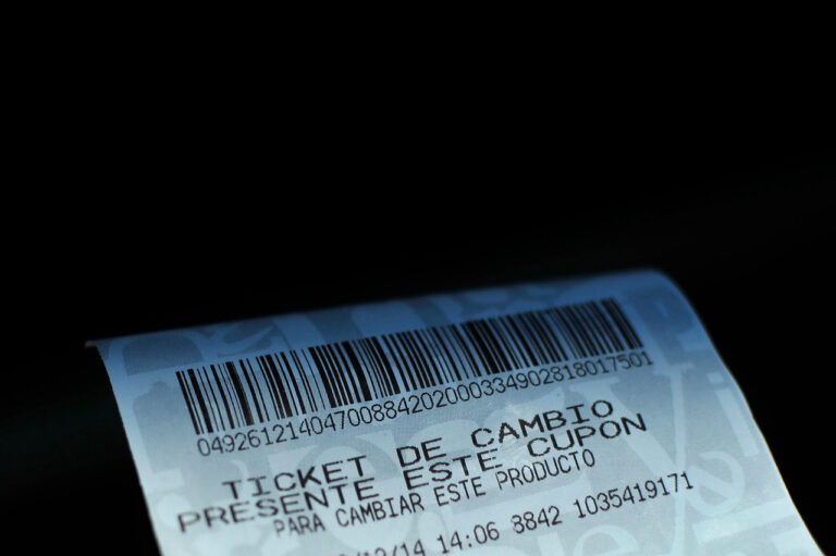 ¿Te llegó un regalo de Navidad que no te gustó y no tiene ticket de cambio? Esto es lo que puedes hacer según la ley