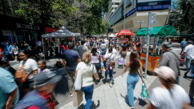 ¿Qué comercio está autorizado el 1 de enero?: Conoce detalles y condiciones
