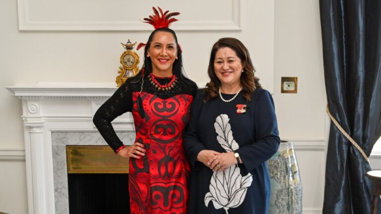 Quién es Manahi Pakarati, la embajadora chilena en Nueva Zelandia reprendida por Cancillería tras publicación en redes