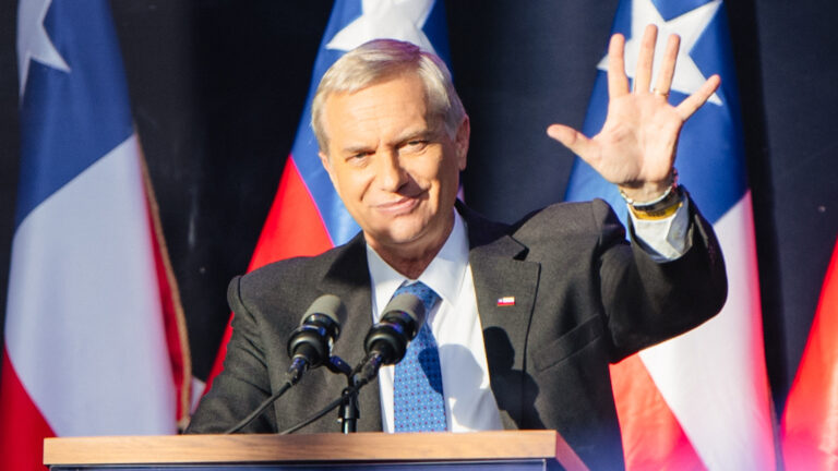 Fitch Ratings advierte sobre el 