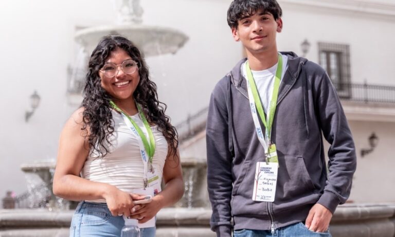 Desde Antofagasta y Biobío a Estocolmo: Dos jóvenes chilenos viajaron a la ceremonia de los Premios Nobel en Suecia
