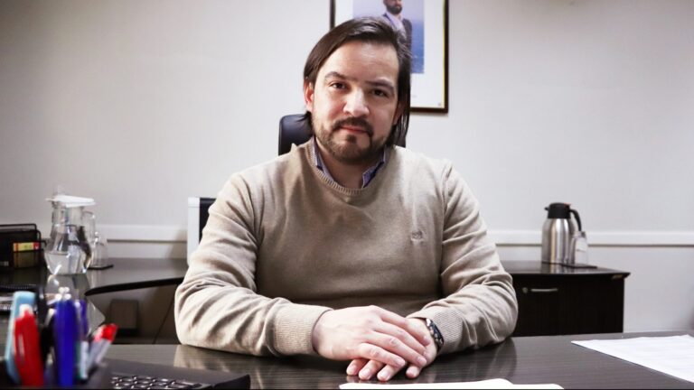 Gobierno solicitó renuncia del director de la 