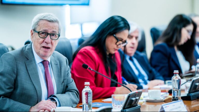 Chile y Perú tuvieron reunión del Comité Binacional de Cooperación Migratoria: Apuntaron a fortalecimiento de diálogo bilateral permanente