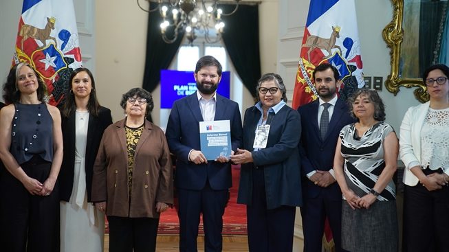 Presidente Boric recibió en La Moneda el primer informe bienal del Plan Nacional de Búsqueda