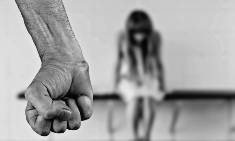 El 87% de las chilenas declara haber sufrido violencia, pero 3 de cada 10 mujeres no la identifica como tal