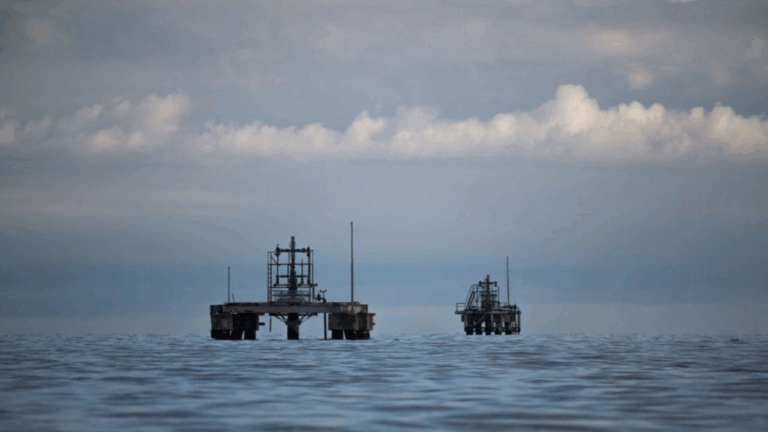 Estados Unidos incauta otro buque frente a la costa de Venezuela, según una fuente