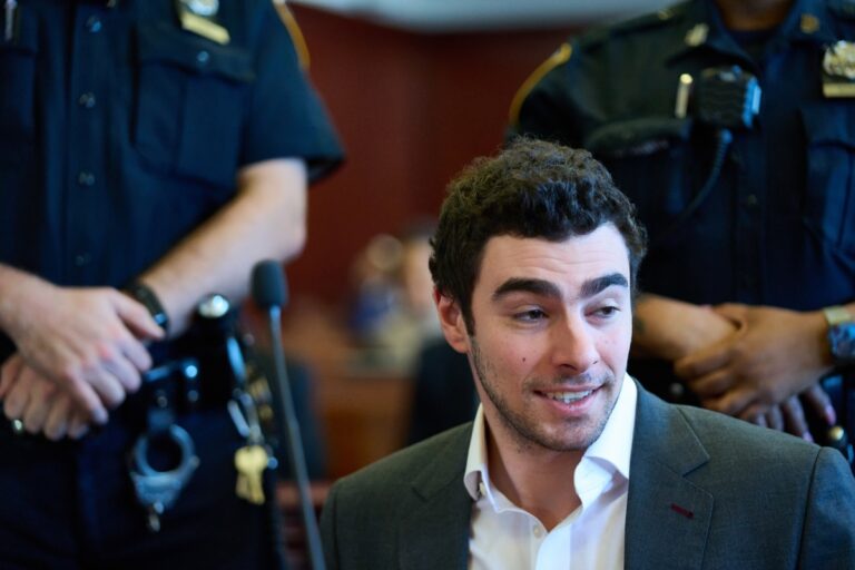 Estados Unidos: Falso agente del FBI intentó liberar a Luigi Mangione de la cárcel