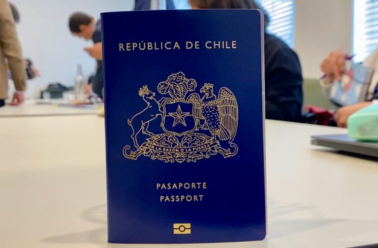 Reportan bloqueo de pasaportes vigentes en Chile: ¿Cómo puedo revisar el estado de mi documento?