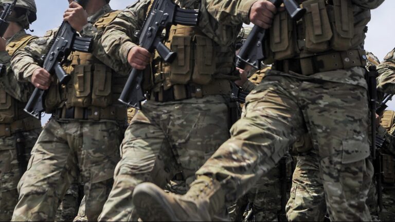 Apremios ilegítimos: Suboficiales del Ejército son condenados por vejaciones en estación del Metro en octubre de 2019