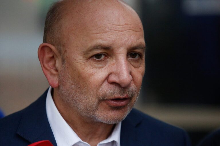 Juan Luis Castro por crisis oficialista: 