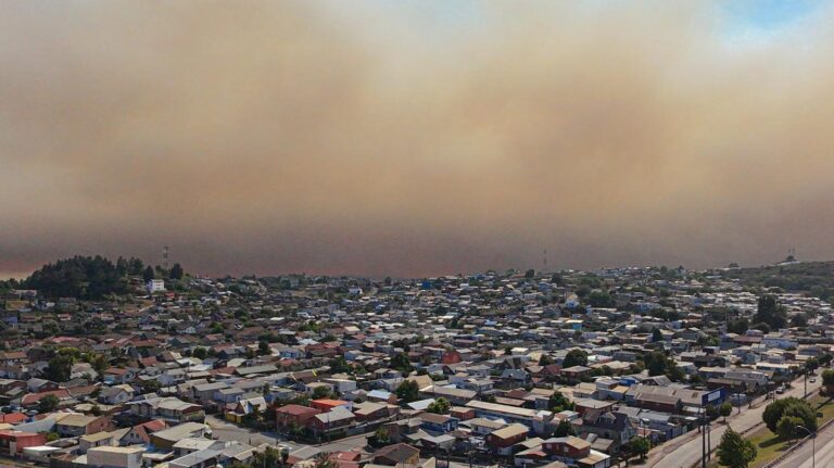 Incendios forestales en la zona centro-sur: Vitacura anuncia campaña solidaria