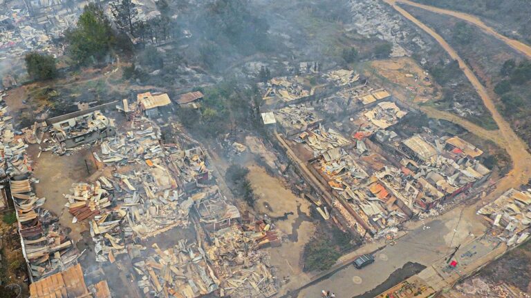 Presidente Boric confirma coordinación con José Antonio Kast por incendios: 