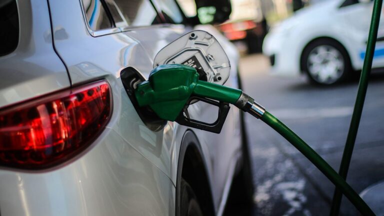 Enap informa precios de las bencinas para la quincena de enero: Revisa los valores aquí
