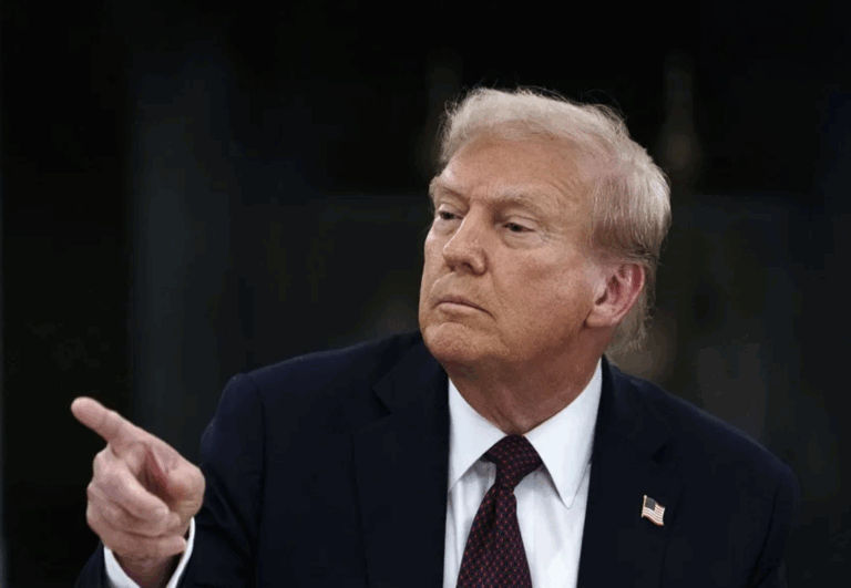 Trump afirma que 32 cubanos que protegían a Maduro muerieron en la operación estadounidense en Venezuela