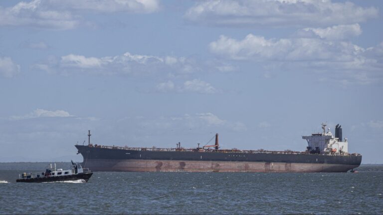 Reacción de los mercados tras detención de Maduro en Venezuela: Acciones de empresas petroleras se disparan