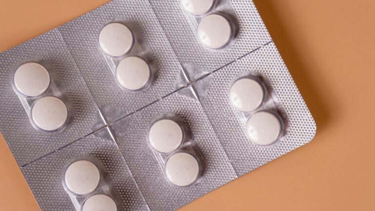 ISP emite alerta de retiro del mercado de lote defectuoso de medicamento metformina: Es usado para controlar niveles de azúcar en sangre