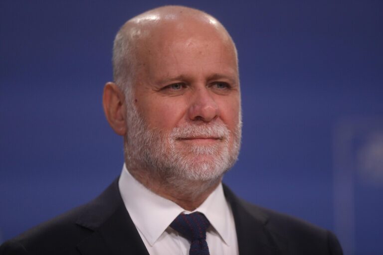 Ministro Álvaro Elizalde vuelve a defender envío de ayuda humanitaria a Cuba: “No es al gobierno, es al pueblo cubano”