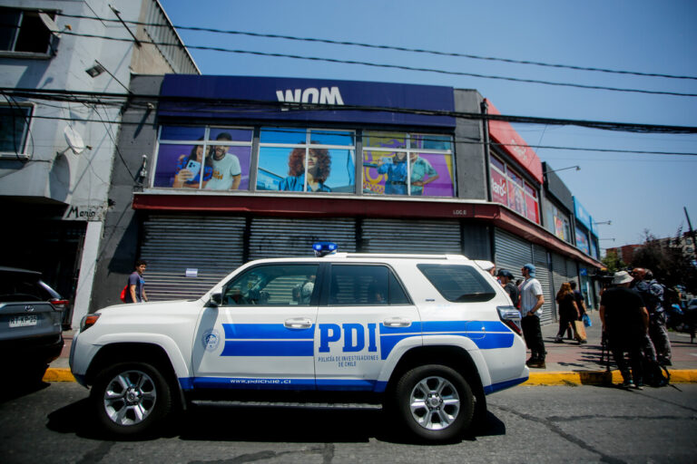 Roban más de $50 millones en celulares desde tienda de telefonía en San Miguel