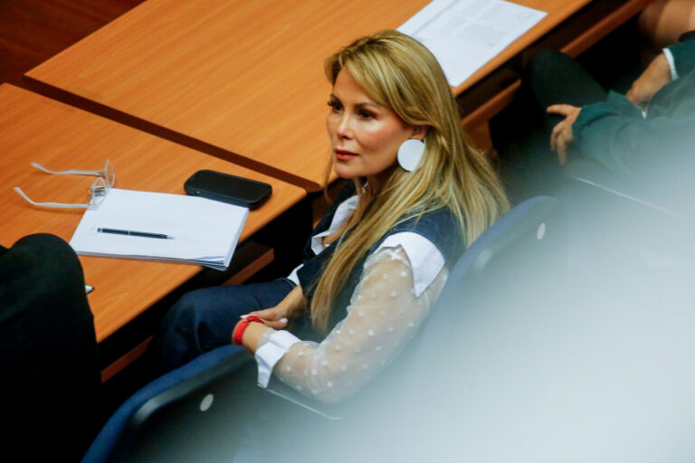Cathy Barriga previo a audiencia de preparación del juicio oral: “Se tendrán que comprobar las acusaciones”