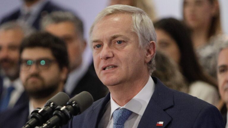 Kast descartó terminar con las delegaciones presidenciales y deslizó auditorías anuales a gobernaciones regionales