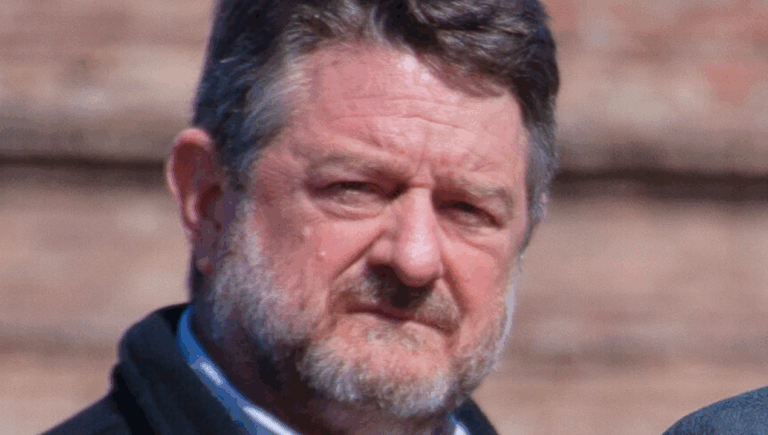 Chats revelan que Larraín hablaba de un convenio por “dos mil millones” con Orrego antes de que se aprobara proyecto de ProCultura