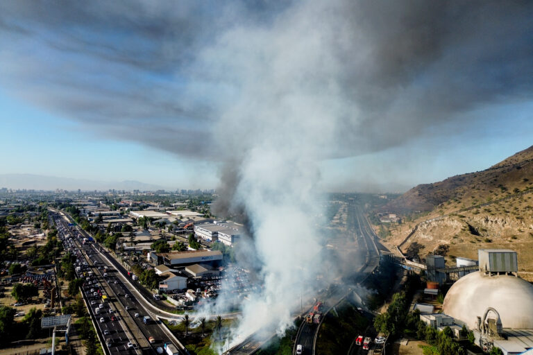 Nuevo balance tras explosión en Renca: 13 fallecidos y cuatro personas en riesgo vital