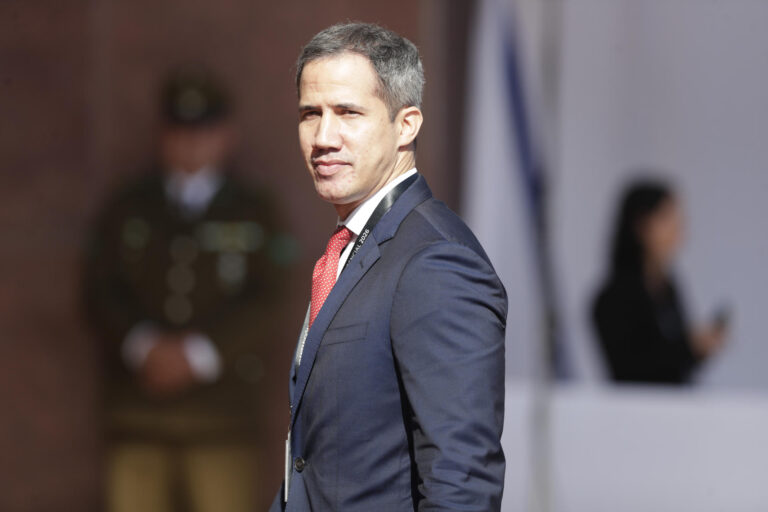Juan Guaidó asegura que la transición de Chile es un ejemplo para Venezuela