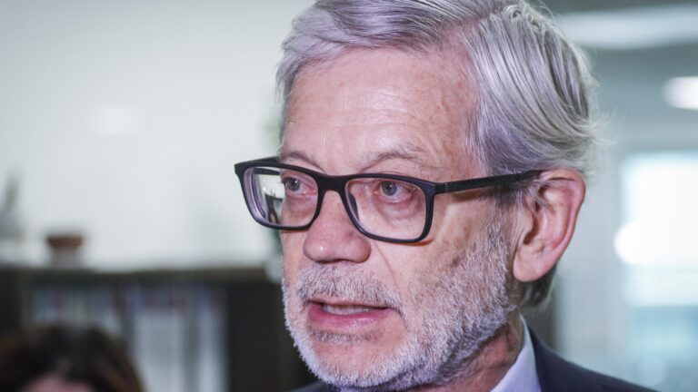 Juan Andrés Fontaine por publicación de “Estado en quiebra”: “Ese tipo de exageraciones provocan una desconfianza innecesaria”